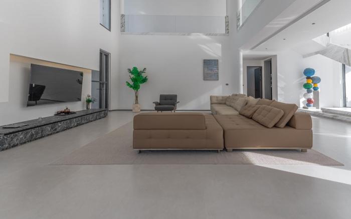 TML-R1 Luxury Villa 6 Bedrooms 8 Bathrooms 