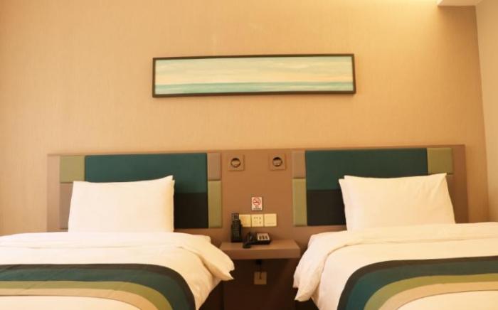 Home Inn Style Puyang Taiqian County Government