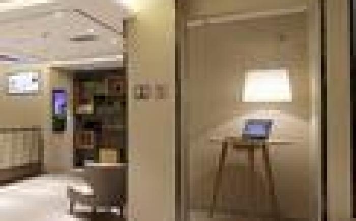 Home Inn Style Hohhot Drum Tower General's Mansion Metro Station