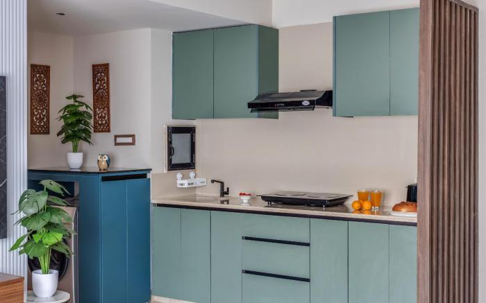 tisyastays | Ands 1BHK Pool & Gym , Close to beach