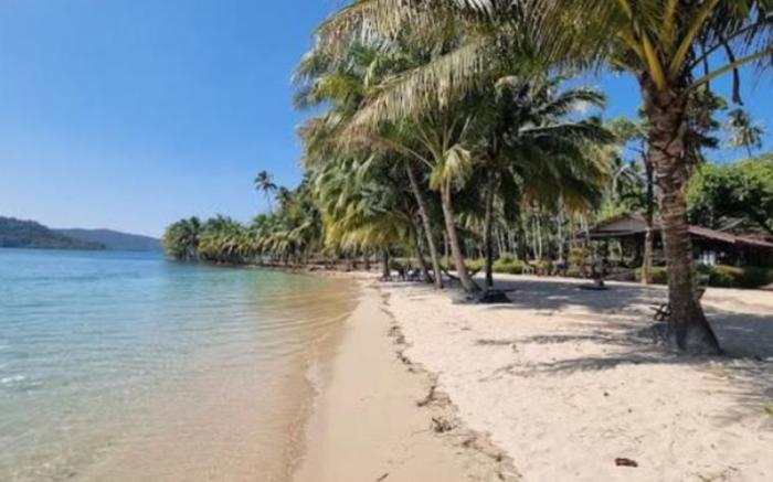 Kohchang Honeymoon Beach Resort