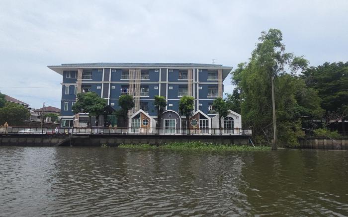 Grace Riverfront 