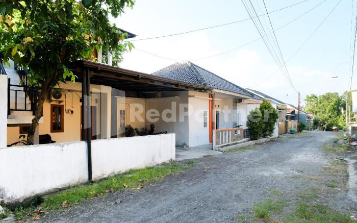 Danesty Homestay Sedayu near Universitas Mercu Buana Yogyakarta RedPartner