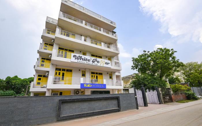 FabHotel The White Pepper