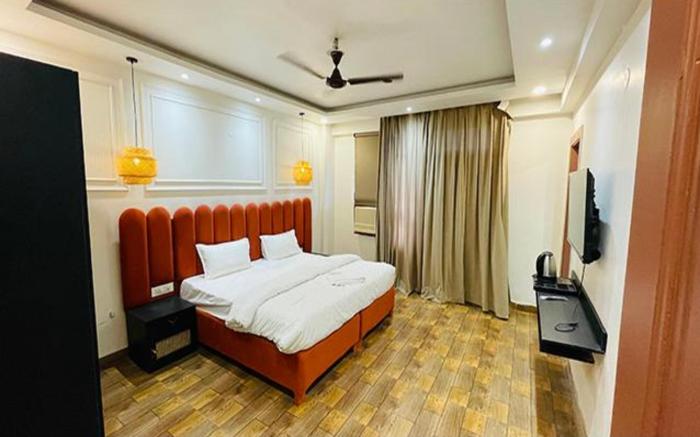 FabHotel The White Pepper