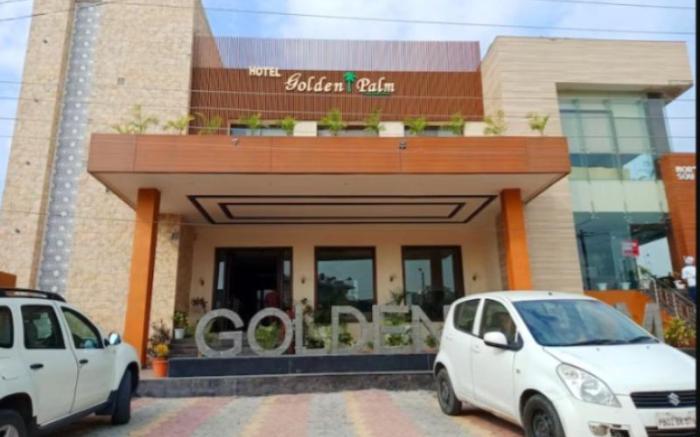 Hotel Golden Palm