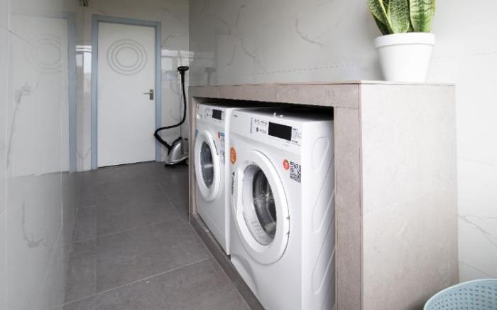 Home Inn Jinhua Municipal Government Bayi South Street Metro Station