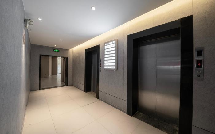 Home Inn Wuhan Zhongshan Avenue Hanzhengjie Metro Station