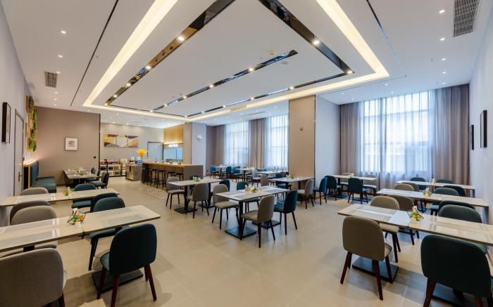 Home Inn Zhengzhou Zhongyuan Futa East Metro Station
