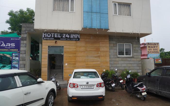 Hotel 24 Inn