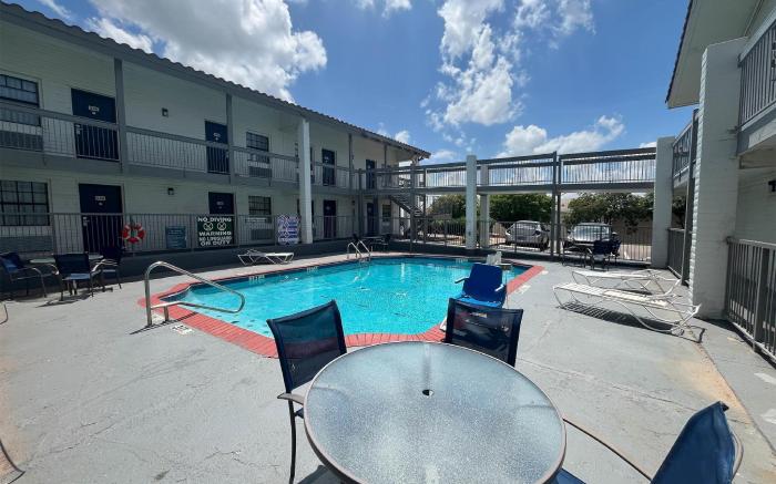 Studio 6 Studio 6 Suites Euless, TX – DFW West