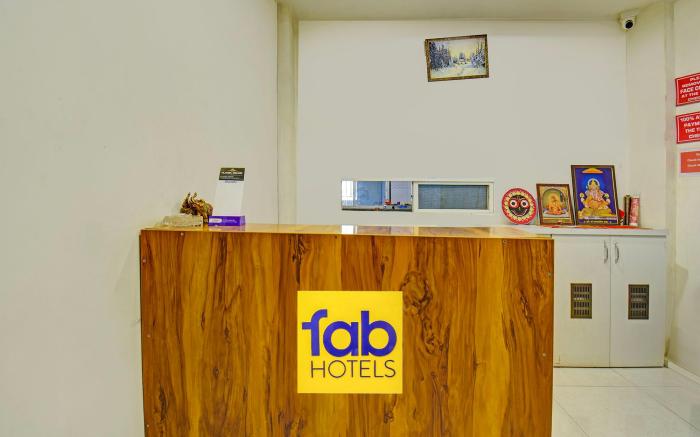 Via Classic Square I