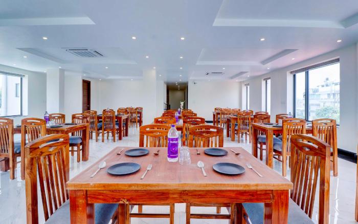 Collection O Dehradun Hemkunj Colony