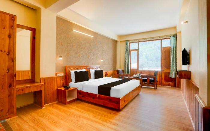 Collection O Model Town Road