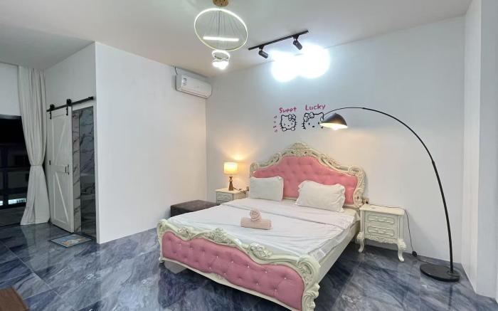 walking st 300m，9BR modern villa