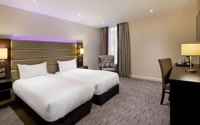 Premier Inn Abingdon - A34