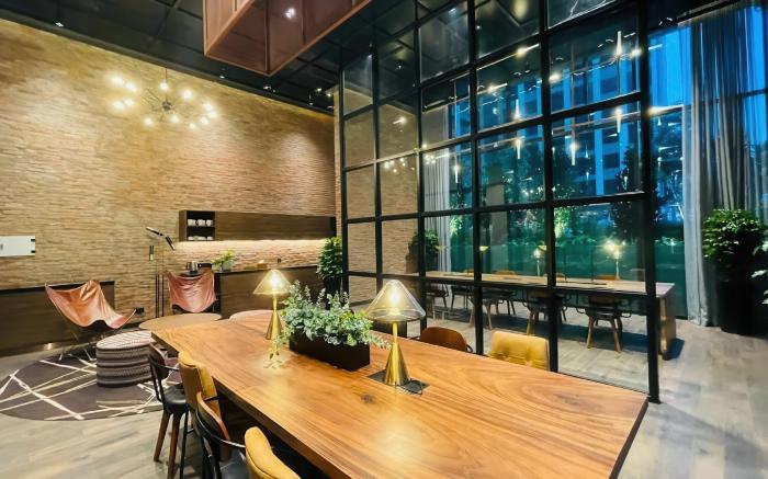 De La Sol Vacation Apartments Saigon D4