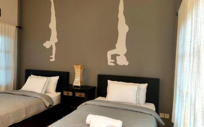 YogaUnion Earth Hotel