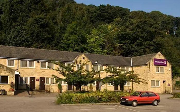 Premier Inn Halifax South
