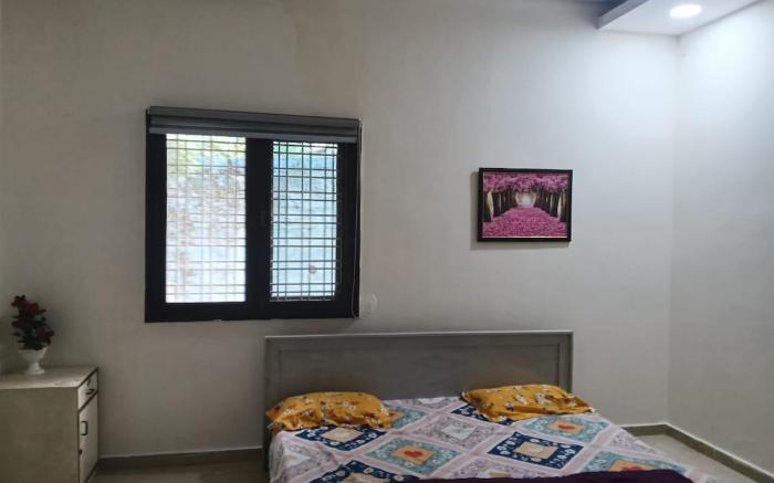 Ustav farmhouse 
