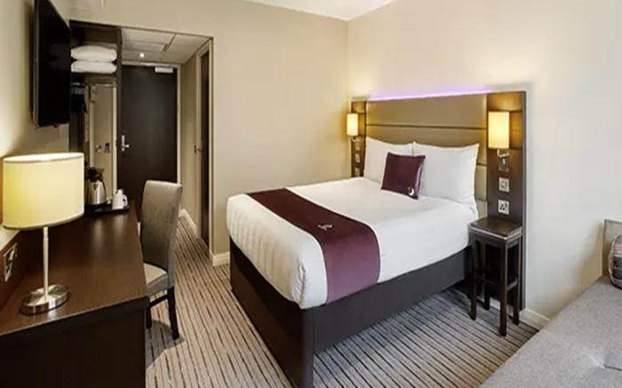Premier Inn Salisbury South Milford