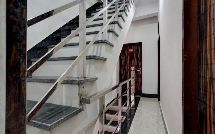 Hotel O Heaven Inn Rohtak Bus Stand