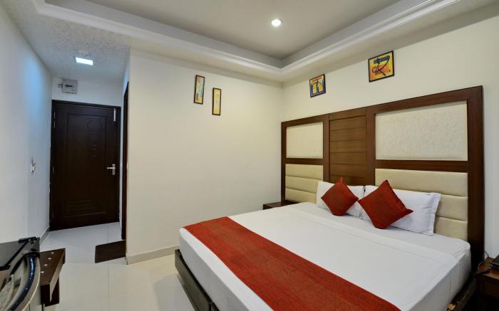 Hotel Orbit 34