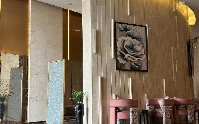 VistaStay – Top-Floor Tranquility at LuxuryHeights