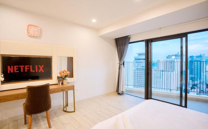 Spacious 5*Suites@Gold Coast Building, Beach Front