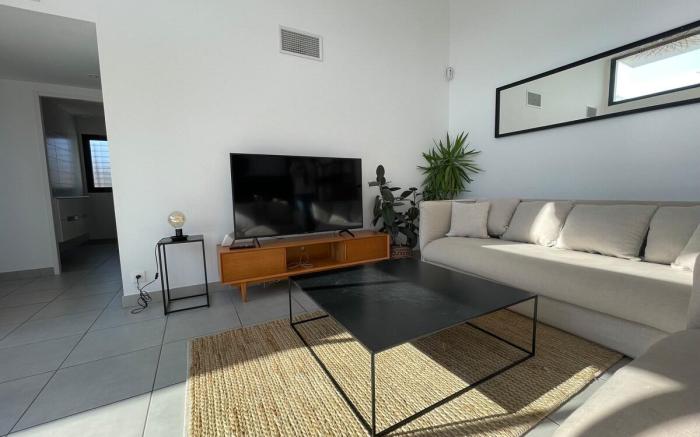 Oasis Blue 4* Villa, private pool, quiet & stylish