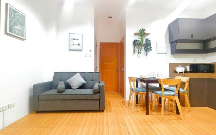 Townhouse 2BR Free Parking near IT Park Cebu City