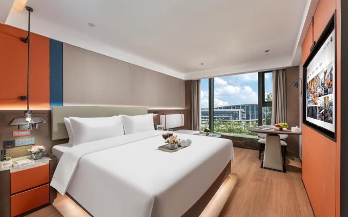 From· K Hotel  - Guangzhou Pazhou Convention and Exhibition Center Modisha Metro Station