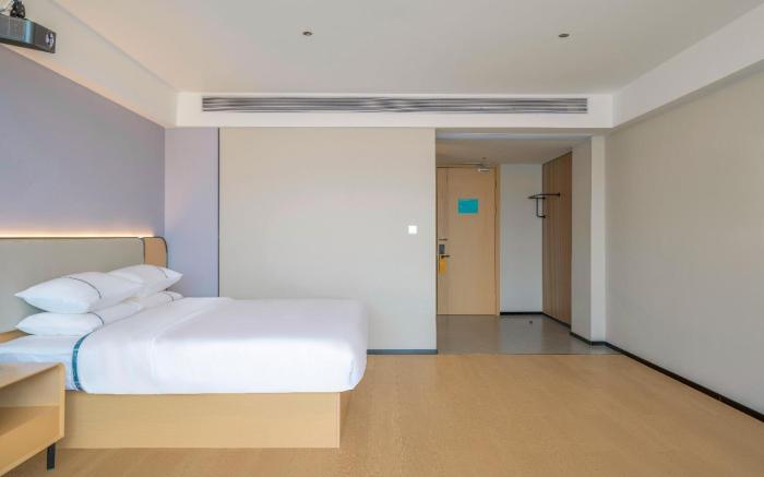 City Comfort Inn Hezhou College West Campus