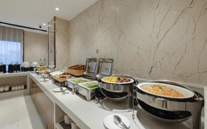 Borman Hotel Yulin High-speed Railway Station Nanxing Plaza