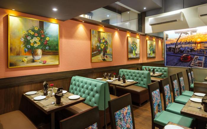 Gold Crest Business Hotel