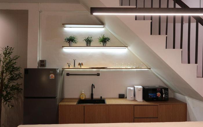 5 Min Walk to BTS - New Listing