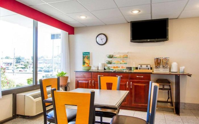Quality Inn Dyersburg I-155