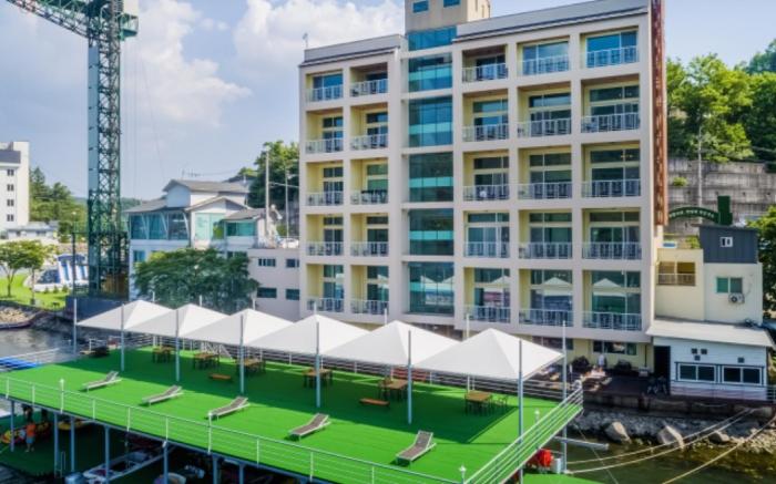 Gapyeong Rivervill Pension