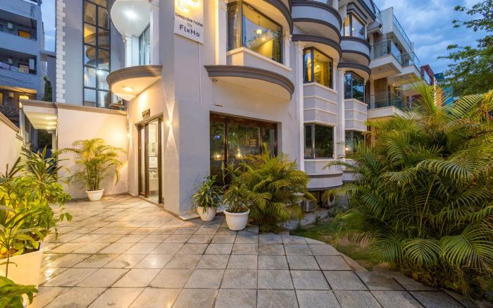 Tribe - Bespoke Hotel by FlxHo - Golf Course Road