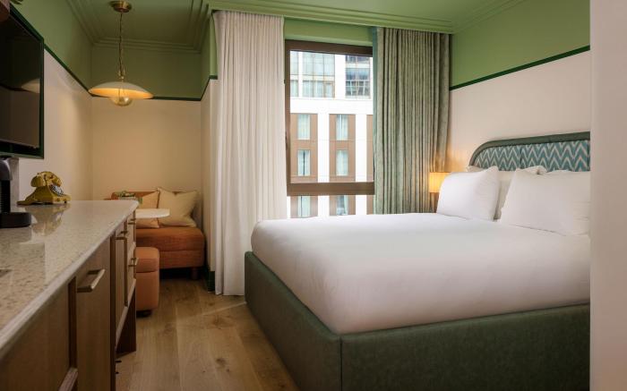 The July - London Victoria