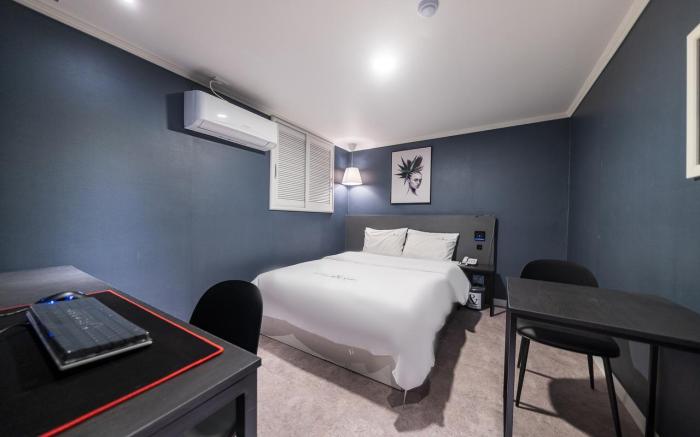 Suwon (Ingye-dong) Hotel AND