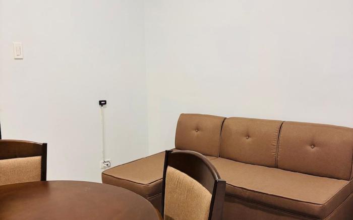* * WV 25 Minimalist Chic Stay