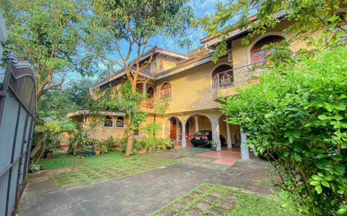 One-Bedroom Apt- Galle