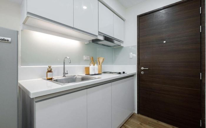Stylish 1BR @ Air Res Makati