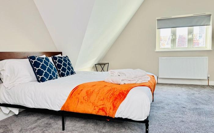 Cozy 3-Bed Thetford Home with WiFi – Sleeps 5 Comf