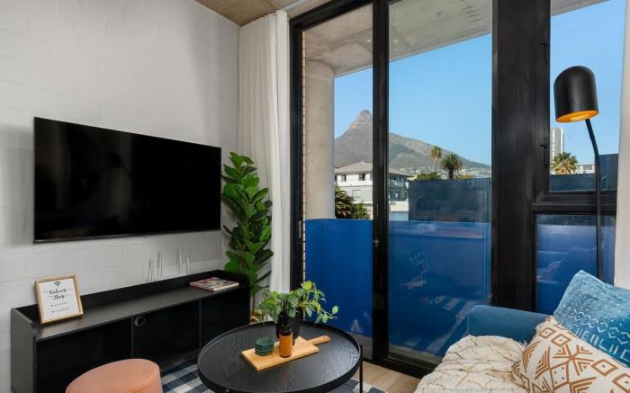 Stylish Sea Point Apartment