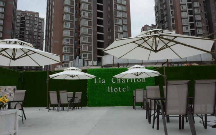 Lia Charlton Hotel Shutian