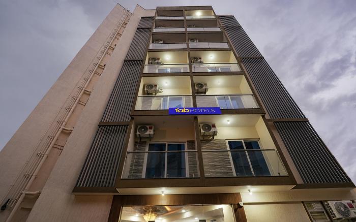 FabHotel Royal Suites I