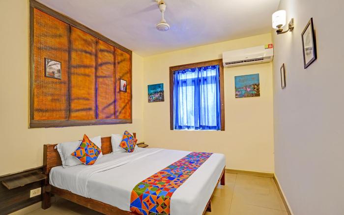 Via Park Grand Royal Palms