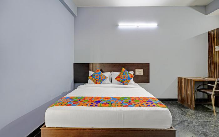 FabHotel Luxury Suites